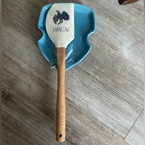 RAE DUNN Harry Potter Ravensclaw spoon rest and spatula set NWOT! - Picture 2 of 6